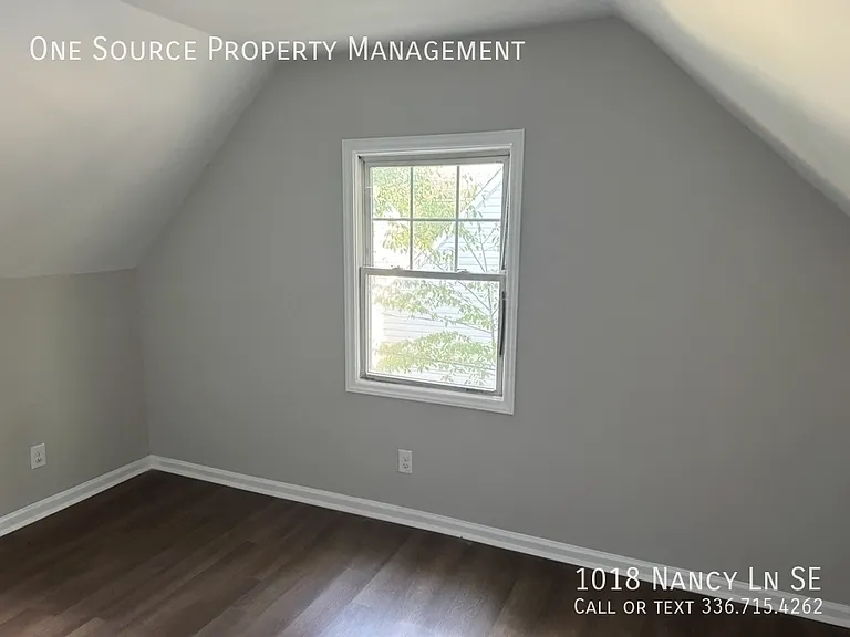 1018 Nancy Ln SE — Photo 10