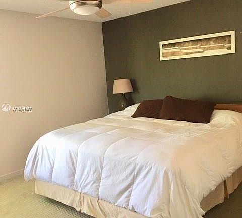 5th image of 21075 NE 34th Ave APT 403-2