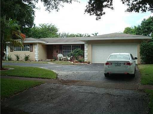 2nd image of 581 SW 59th Ave