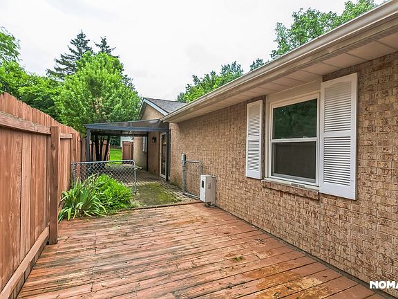 3rd image of 4930 Amberwood Dr