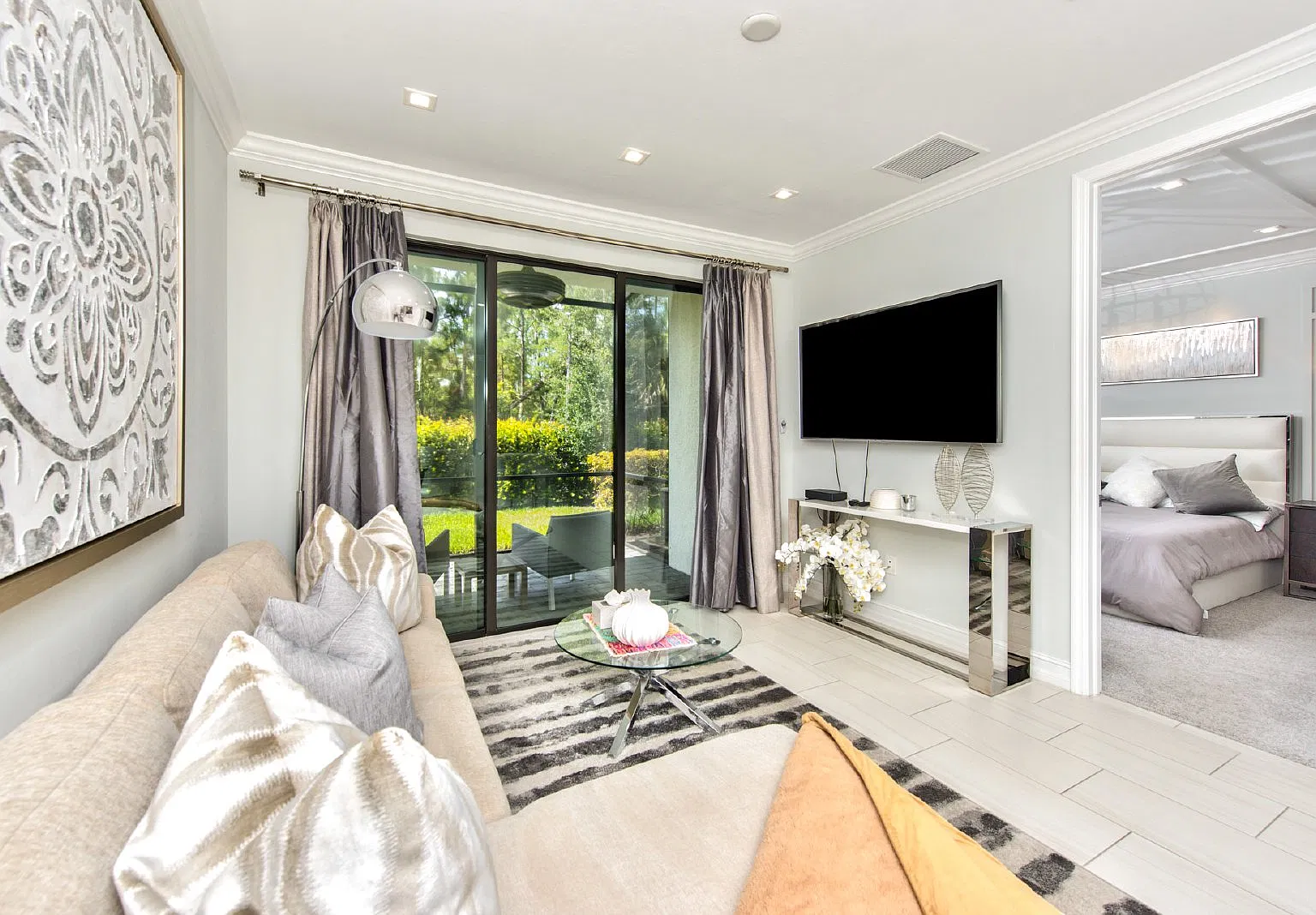 3 bed, 2.5 bath, 1762 sqft, $3,200 — Photo 3