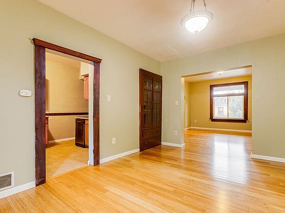 5th image of 405 Edgemont St