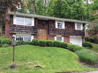 373 Eureka Rd, Charleston, WV 25314