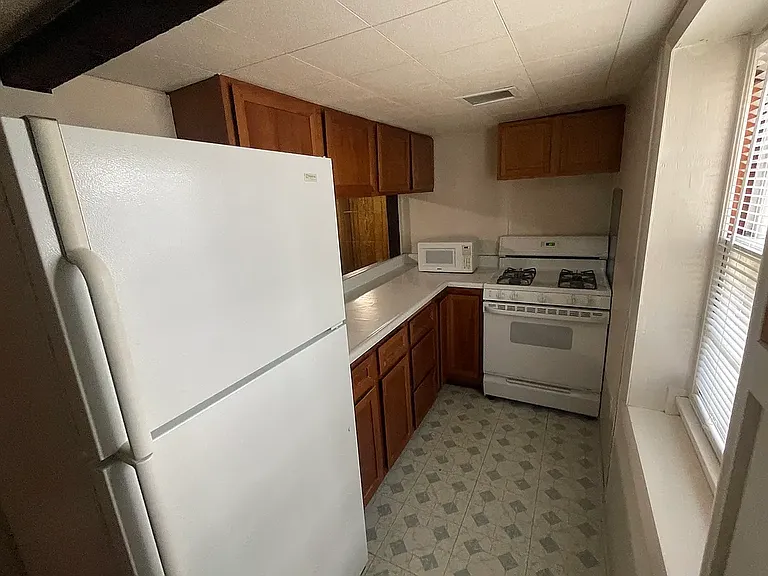 614 W Hill St #1 — Photo 9