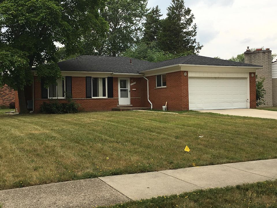 1st image of 27935 E Larkmoor Dr