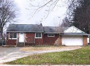 65 Wexford Ave, Belleville, MI 48111
