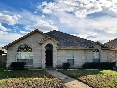 2836 Saint Martin Dr, Lancaster, TX, 75146