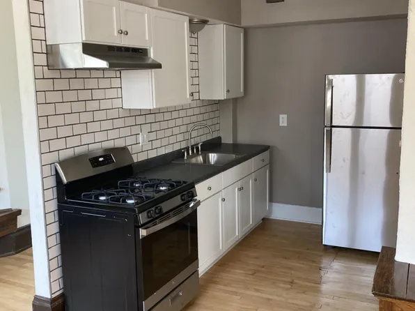 2560 N Frederick Ave, Milwaukee, WI 53211
