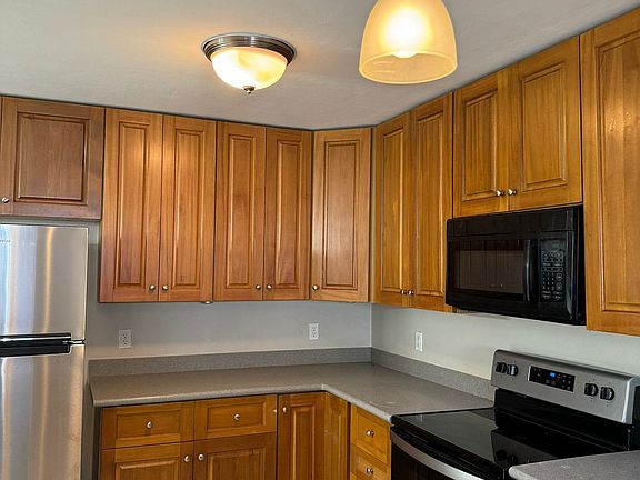 5th image of 3310 Sawtooth Dr