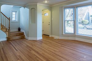 3rd image of 6616 W Roscoe Ave