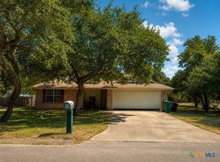 5 Willow Run Dr, Morgans Point Resort, TX 76513