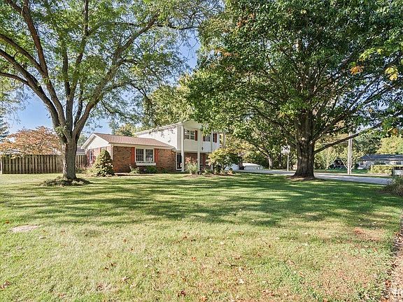 2nd image of 4515 Anna Ln