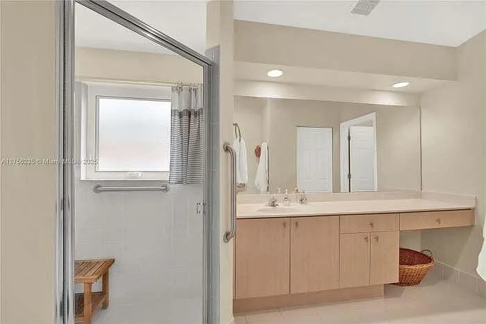 1507 SE 20th Pl — Photo 13