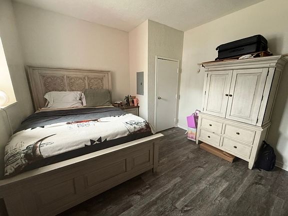 5th image of 3822 Liberty Ave #1