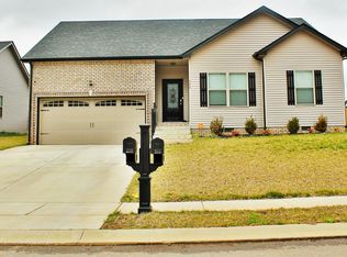 256 Azalea Dr, Oak Grove, KY 42262