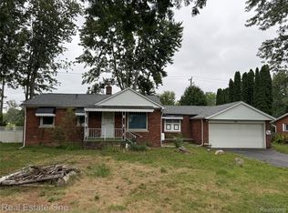 4985 Denton Rd, Canton, MI 48188