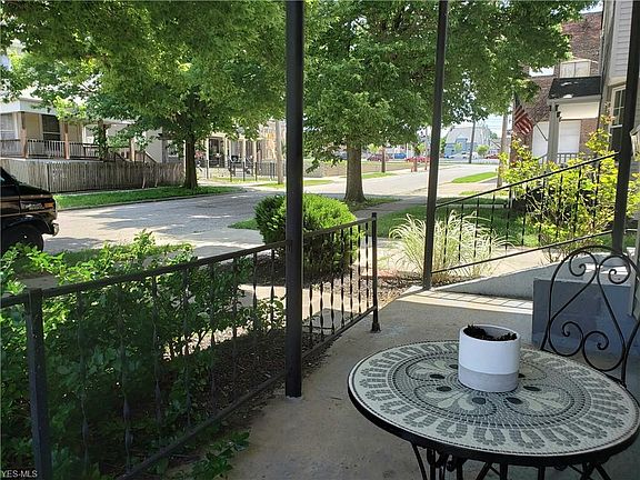 3rd image of 1358 W 76th St