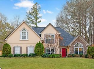4910 Hunters Oaks Ln, Alpharetta, GA 30009