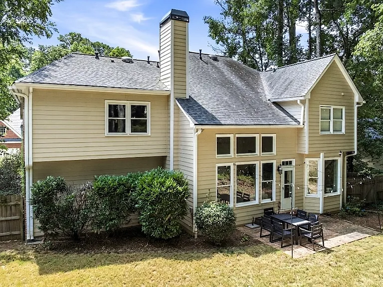 5008 Highland Oaks Ct SE — Photo 5
