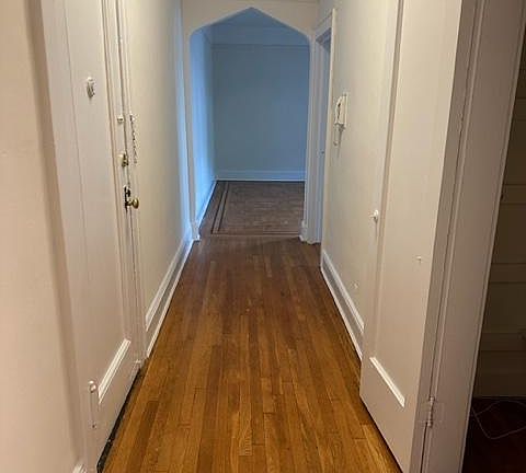 4th image of 37 Clinton Ave APT 1F