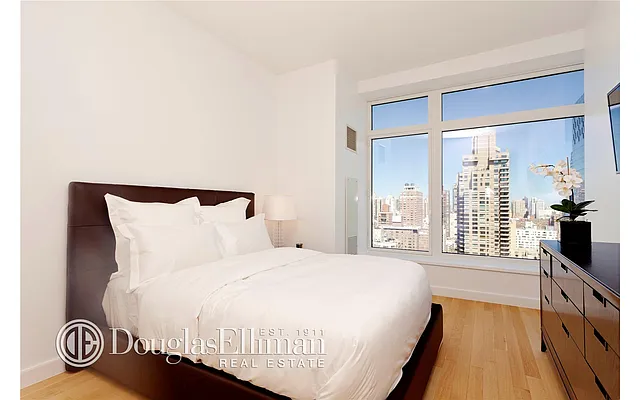 Rented by Douglas Elliman | media 86