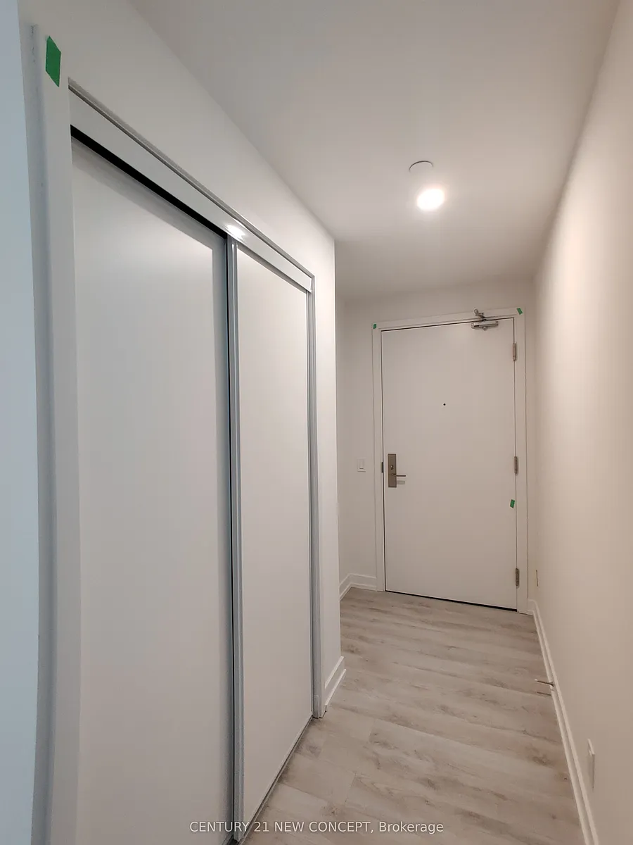 Building Photo - 33 Helendale Ave #1603