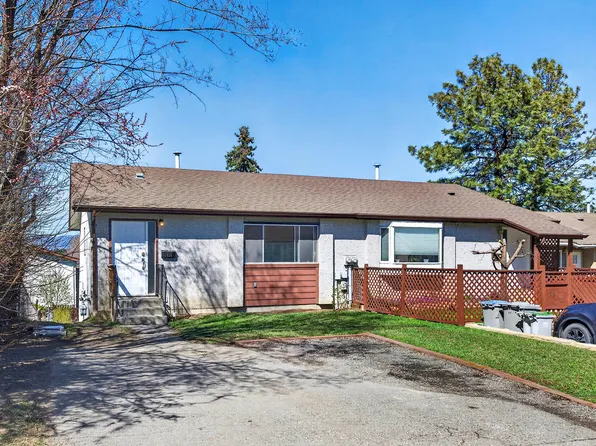 1676 Selwyn Rd, Kamloops, BC V2E 1R3