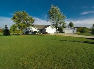 5613 S 300 E, Churubusco, IN 46723