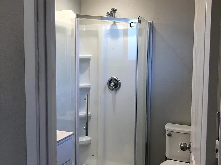 218 Bradford Dr — Photo 18