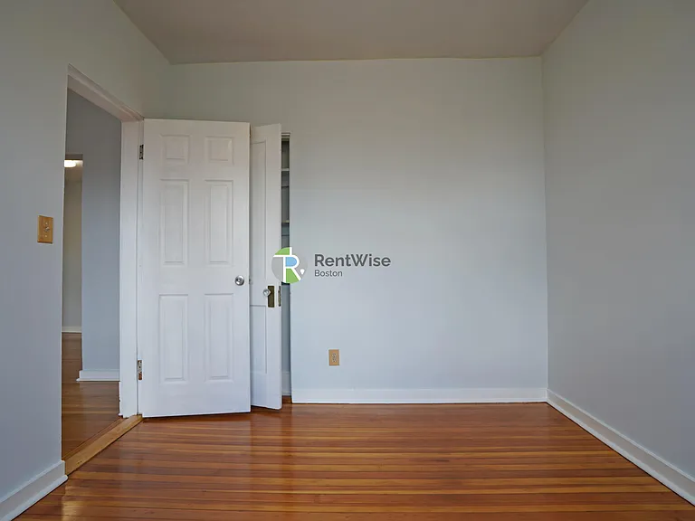 1400 Commonwealth Ave #15 — Photo 19