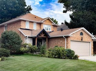 4160 Bianca Forest Dr, Burlington, ON L7M 4L5