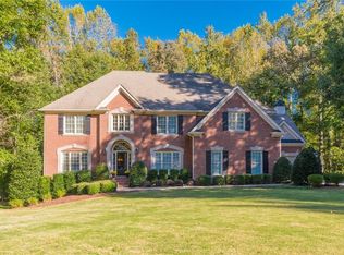 822 Hallbrook Ln, Milton, GA 30004