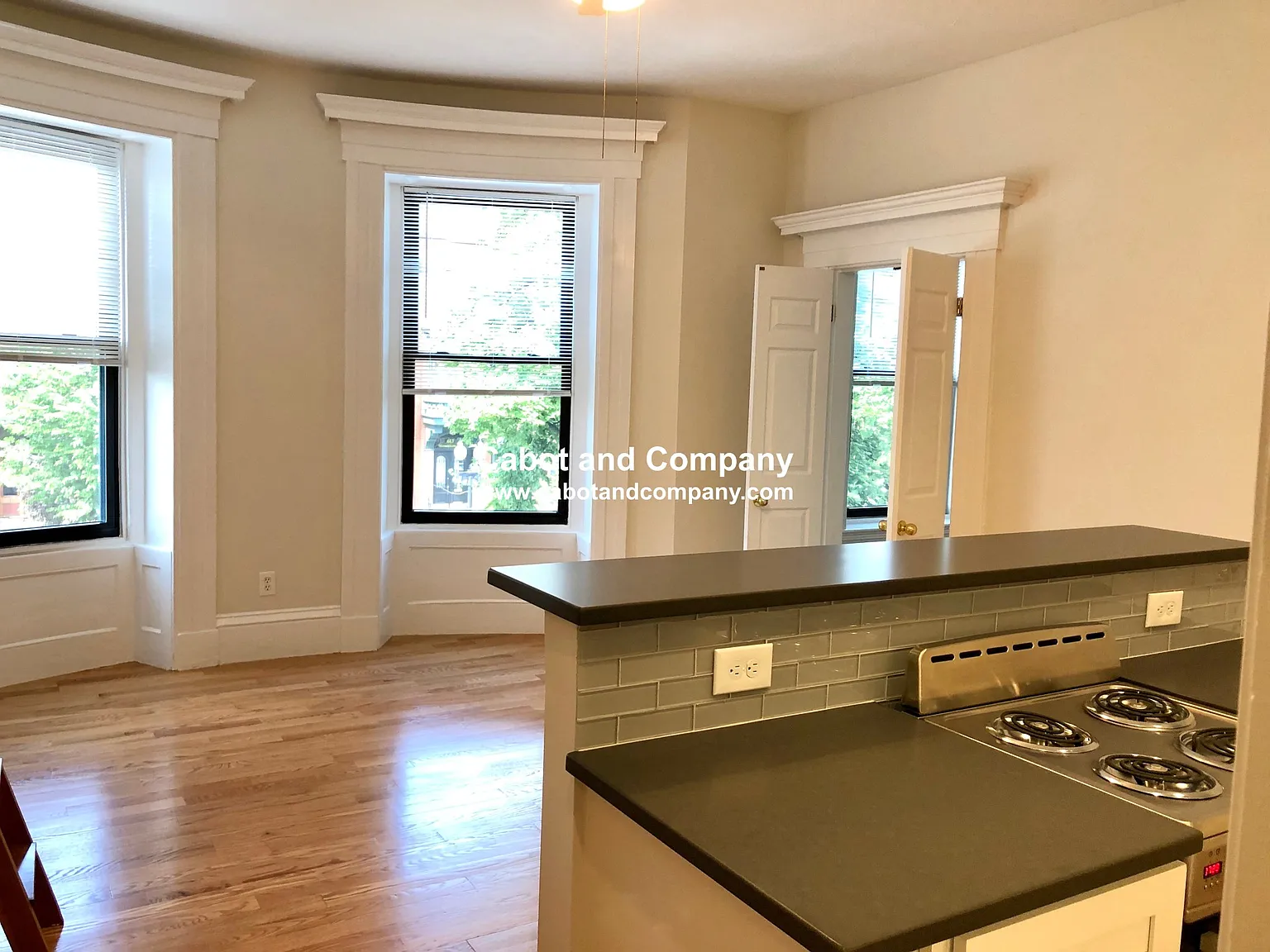 1 bed, 1.0 bath, $2,850 — Photo 3