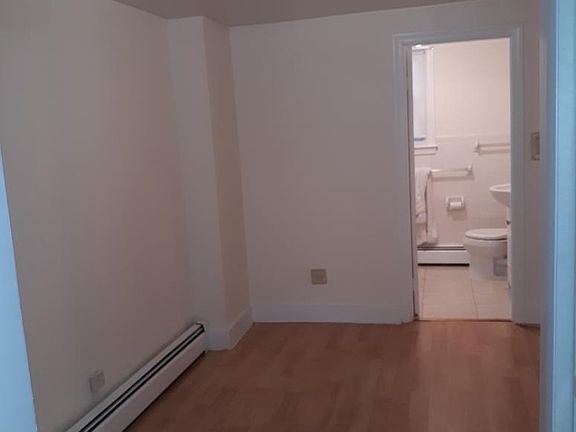 5th image of 234 Washington St #1