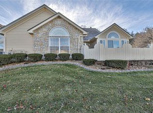 847 NE Devon Dr, Lees Summit, MO 64064