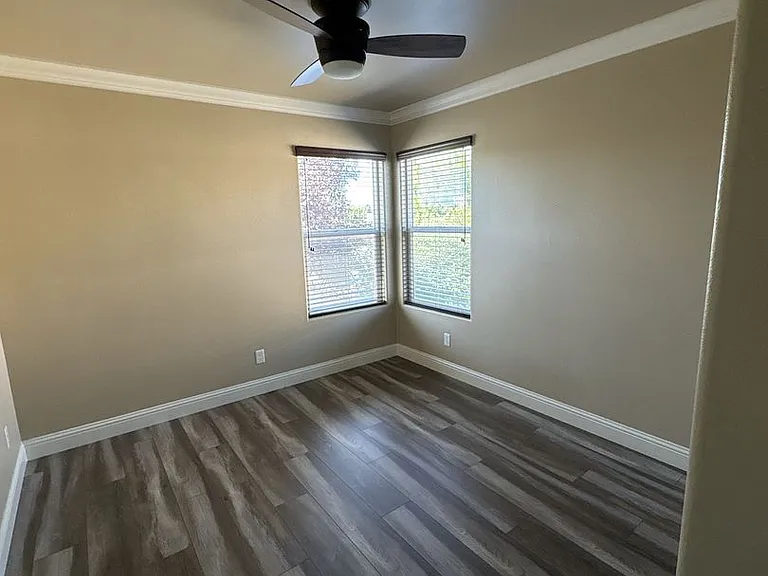 3921 W Payson Ave — Photo 28