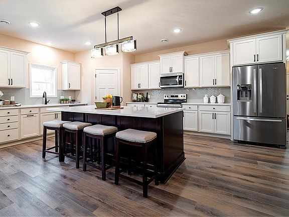 5th image of 6701 Ridgeview Dr