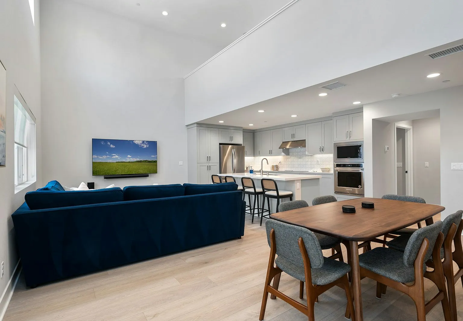 2906 Foundry Court — Photo 1