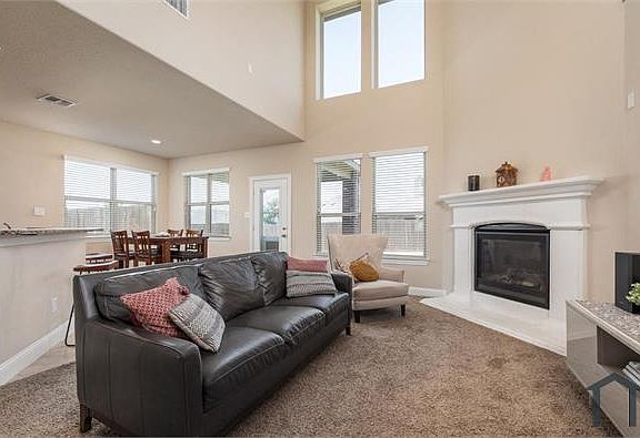 4th image of 2000 Lake Harvest Cir