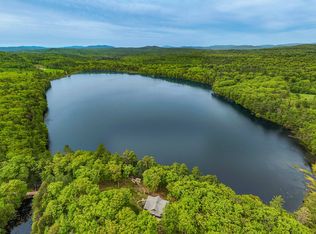 1237 Quaker St, Henniker, NH 03242