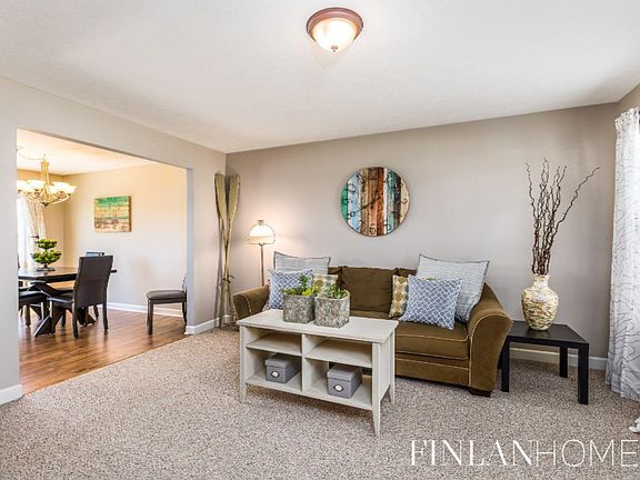 5th image of 1658 Sunny Glen Dr SE