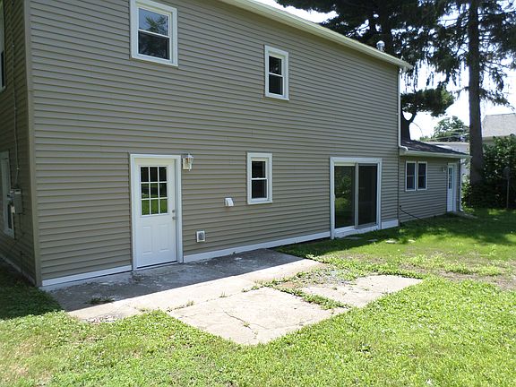 3rd image of 13 Major Dickinson Ave