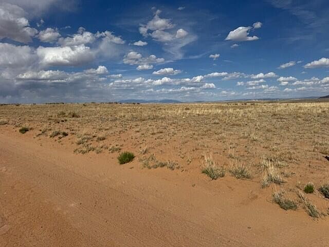 1st image of Emilia Ln