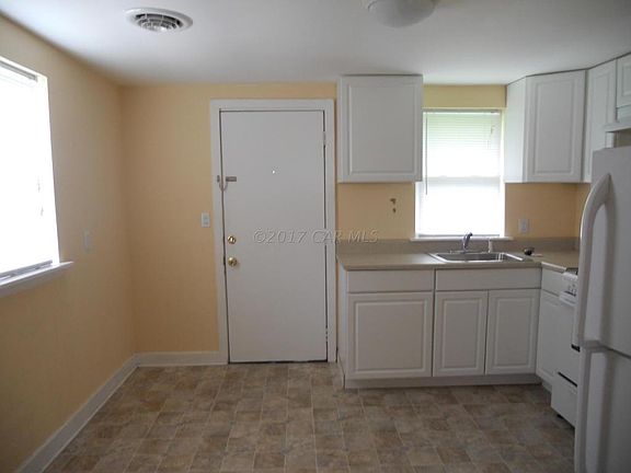 5th image of 1104 Kenosha Ave