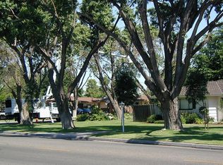 350 McCreary Ave, Hanford, CA 93230