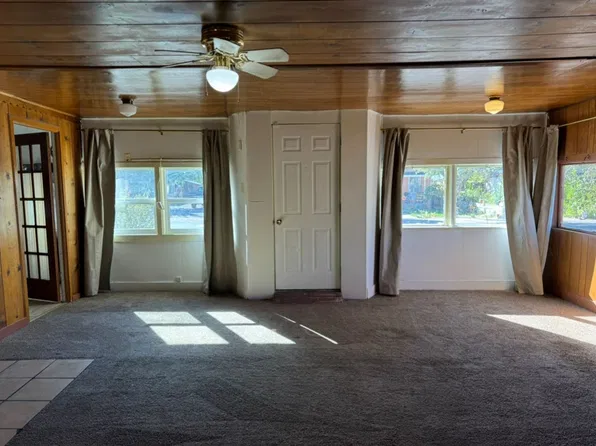 228 S Center St, Yerington, NV 89447