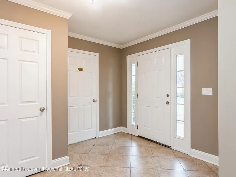 34 Chimney Ct #181 — Photo 2