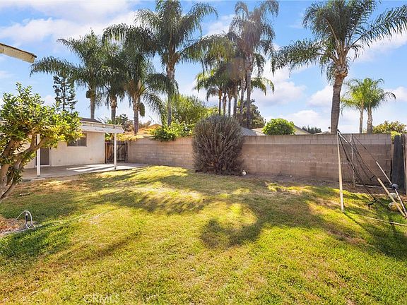 3rd image of 1850 Miramonte Dr