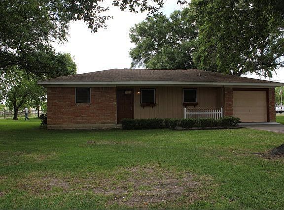 2nd image of 2920 Avenue G