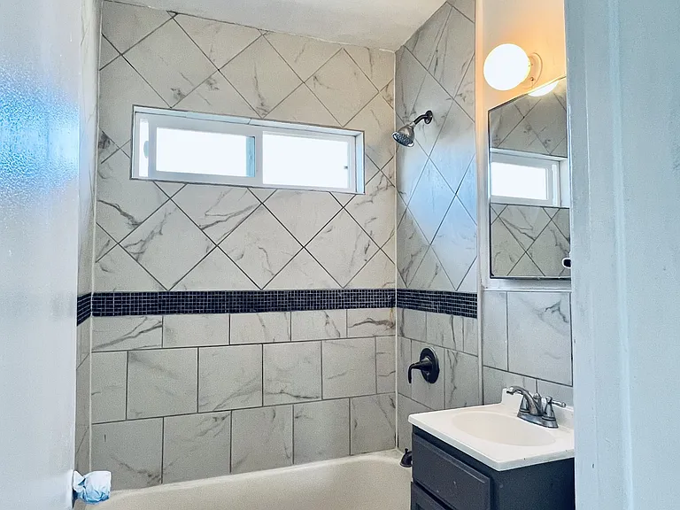 1165 E 59th Pl — Photo 12